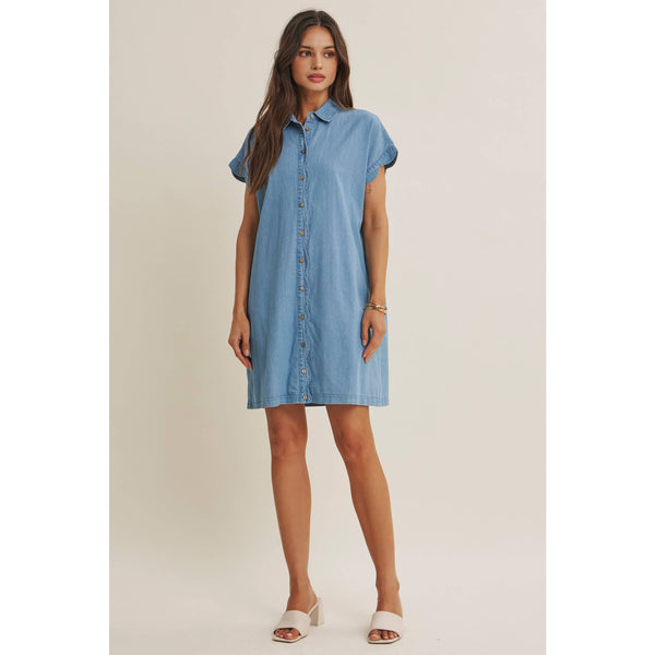 COFFEE RUN WASHED DENIM MINI SHIRT DRESS WITH SCALLOP DETAIL: LT. DENIM / S - Lulu Bella Boutique