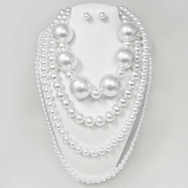Oversized Layered Pearl Statement Necklace: Cream,Gold