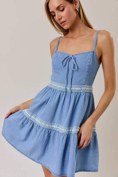 SLEEVELESS LACE INSERTED FIT & FLARE DENIM DRESS: DENIM / S - Lulu Bella Boutique