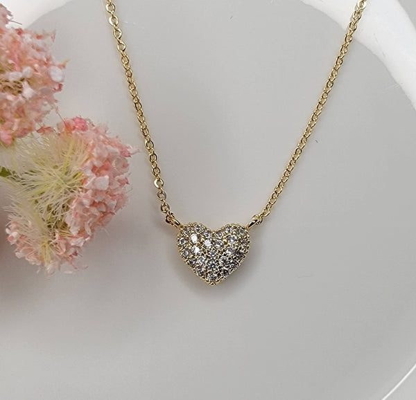 HEART PENDANT NECKLACE.: GOLD - Lulu Bella Boutique