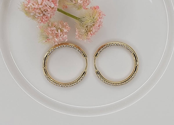CLICKER EARRINGS.: GOLD