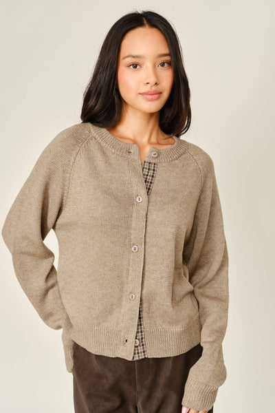 WOOL BLENDED PLAID PLACKET DETAIL SWEATER CARDIGAN: MUSHROOM