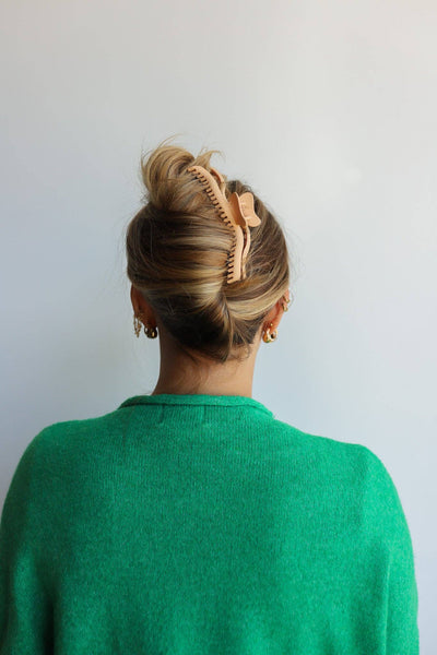 KAXI ORIGINAL WAVY HOLD EVERYTHING CLAW: HONEY BLONDE - Lulu Bella Boutique