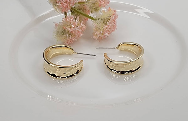 HOOP EARRINGS. - Lulu Bella Boutique