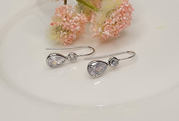 CUBIC ZIRCONIA FISH HOOK EARRINGS.: GOLD