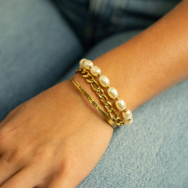 18K Gold PVD 8mm Kiska Glass Pearl Stretch Bracelet: Gold