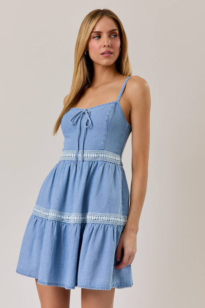 SLEEVELESS LACE INSERTED FIT & FLARE DENIM DRESS: DENIM / S - Lulu Bella Boutique