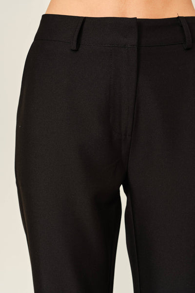 SLIM LEG WOVEN CAPRI PANTS: BLACK