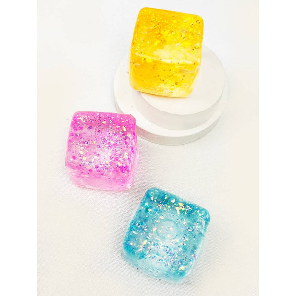 Viral Glitter Ice Cube Squishy Toy: MIX COLOR