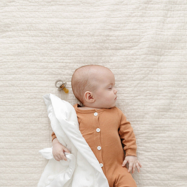 SATIN BORDER RECEIVING BLANKETS: Dusty Peach