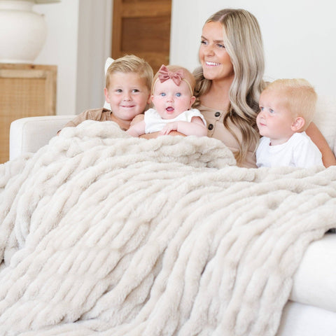 DOUBLE RUCHED FAUX FUR XL THROW BLANKETS: Flax - Lulu Bella Boutique