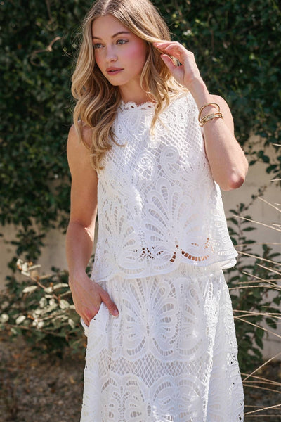 SLEEVELESS LACE TOP AND SKIRT SET WITH SCALLOPED HEM: OFF WHITE / S-M-L(2-2-2) - Lulu Bella Boutique
