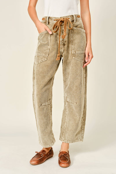 BARREL CORDUROY PANTS WITH EYELET WAIST: CAMEL