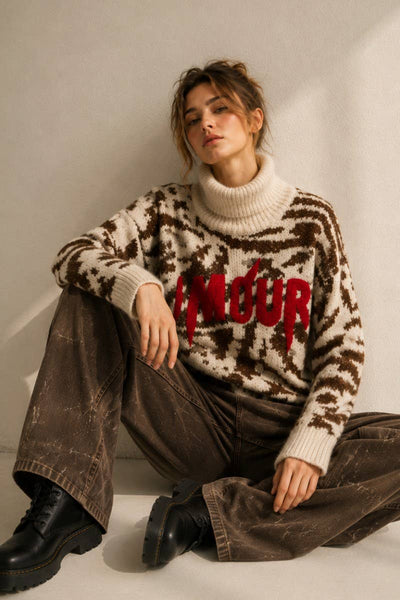AMOUR ANIMAL KNIT SWEATER: IVORY/BROWN