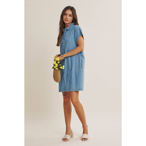 COFFEE RUN WASHED DENIM MINI SHIRT DRESS WITH SCALLOP DETAIL: LT. DENIM / S - Lulu Bella Boutique