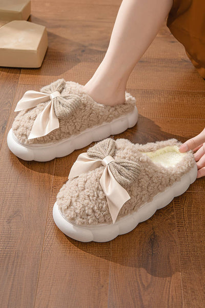 Bowknot Applique Plush Winter Slippers | US6-9.5: As shown / Standard / US7 (CN38)