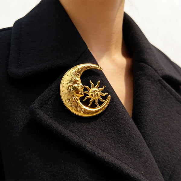 STAINLESS STEEL SUN AND MOON BROOCH PIN: GOLD / 1 SIZE - Lulu Bella Boutique