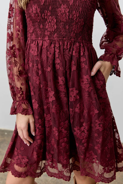 LACE V-NECK SMOCKED BODICE DRESS: BURGUNDY