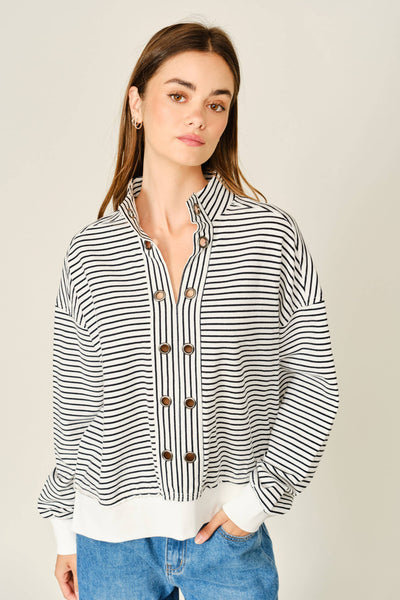 PULLOVER STRIPED EYELET DETAIL SWEATSHIRTS: OFF WHITE / BLACK