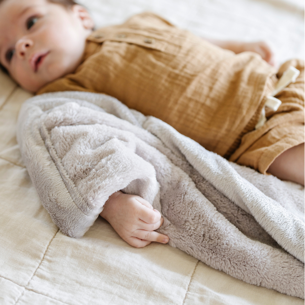 LUSH MINI BLANKETS: Hazelnut