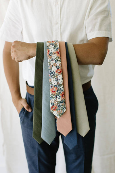 Sage - Men's Tie: Mens Modern - 2.5" wide x 58" long