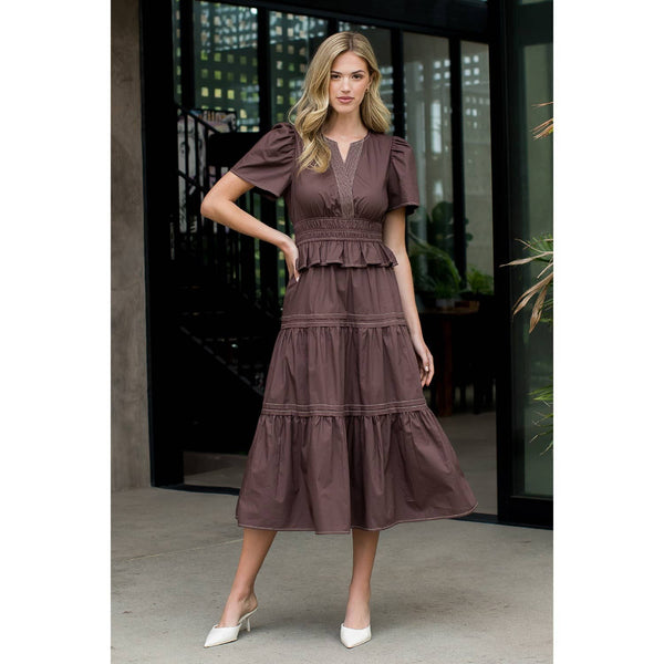 Short Sleeve V-Neck Tiered Midi Dress: BROWN