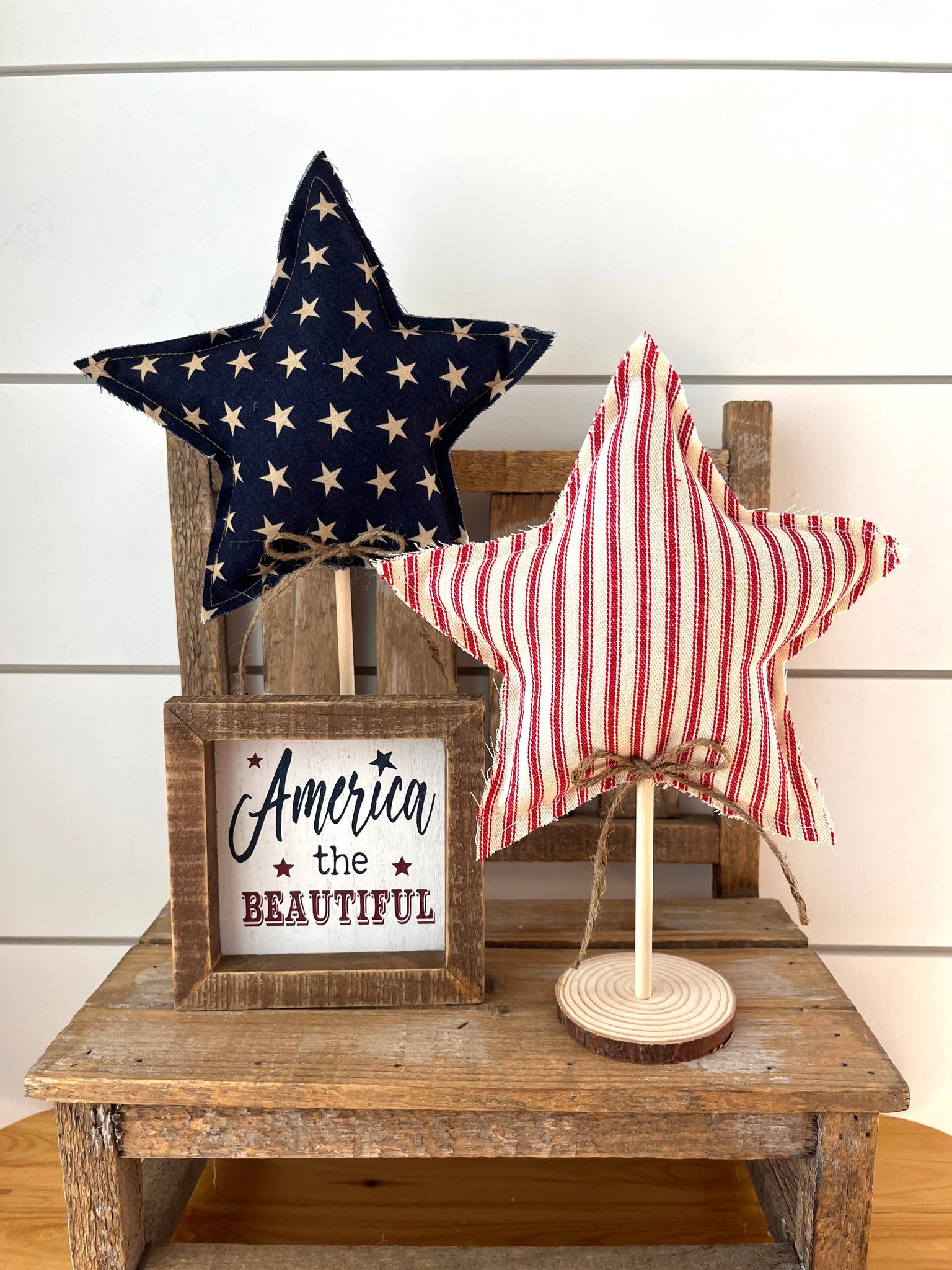 2pc. Rustic 4th of July Star Set - Vintage Star - Lulu Bella Boutique