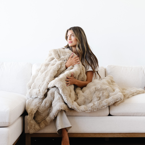 PLUSH FAUX FUR XL THROW BLANKETS: Sesame - Lulu Bella Boutique