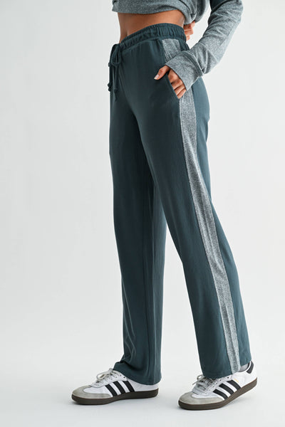 Cozy Contrast Brushed Hacci Lounge Set: MIDNIGHT NAVY