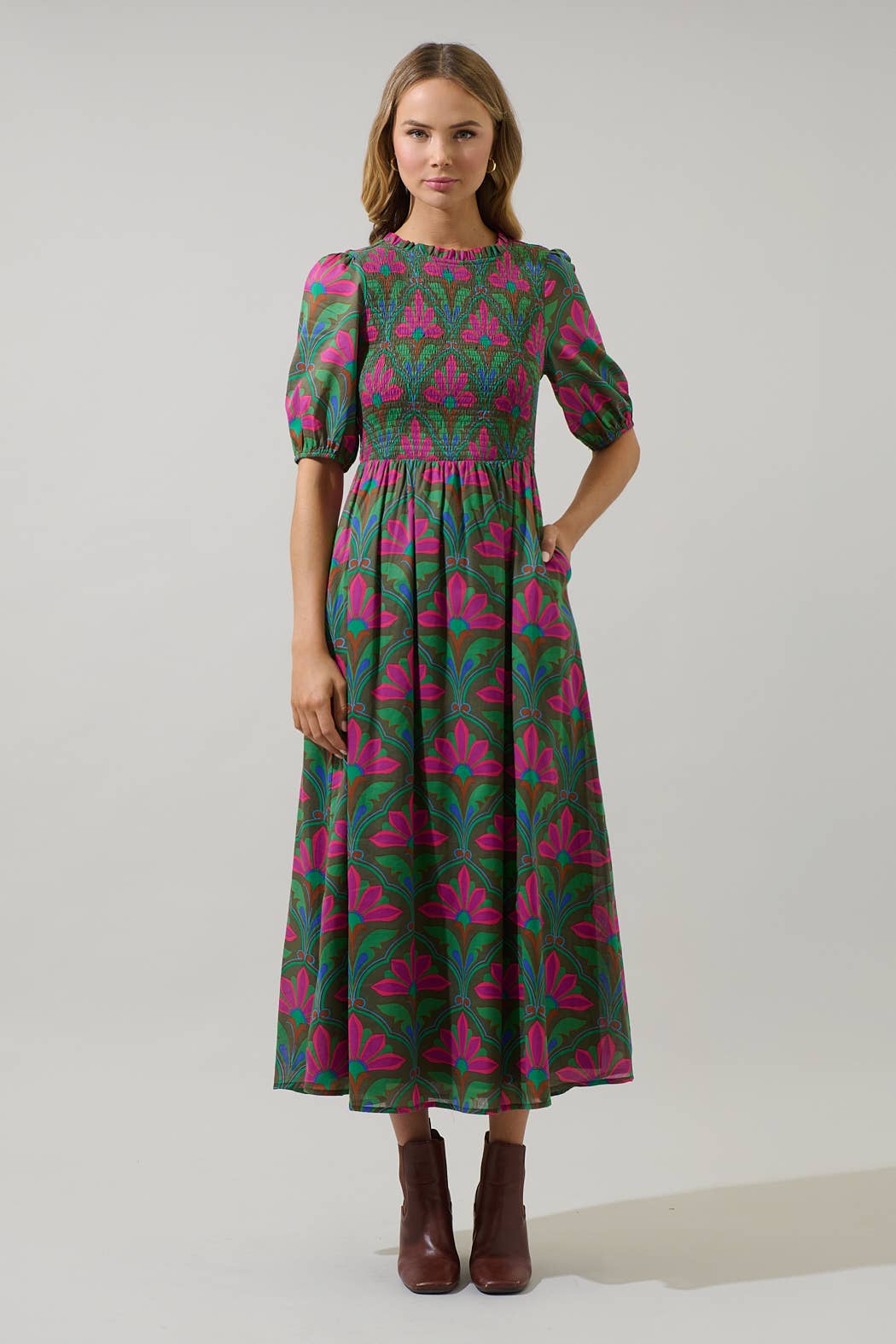 Evanna Floral Bermy Smocked Maxi Dress: KELLY-GREEN-PINK