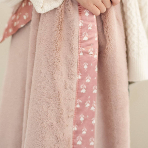 SATIN BACK RECEIVING BLANKETS: Dainty Floral