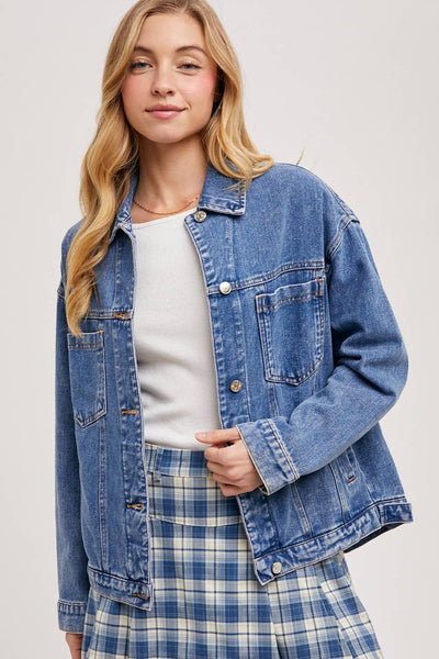 DENIM BUTTON DOWN OVERSIZED JACKET: MED.WASH / S - Lulu Bella Boutique