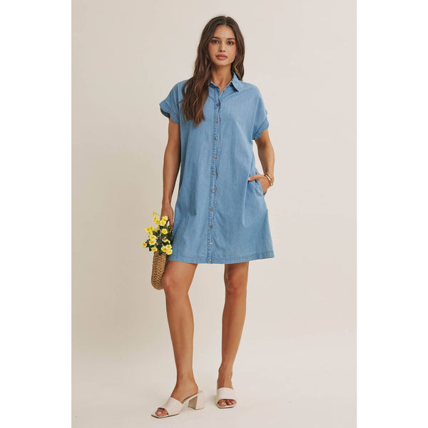 COFFEE RUN WASHED DENIM MINI SHIRT DRESS WITH SCALLOP DETAIL: LT. DENIM / S - Lulu Bella Boutique