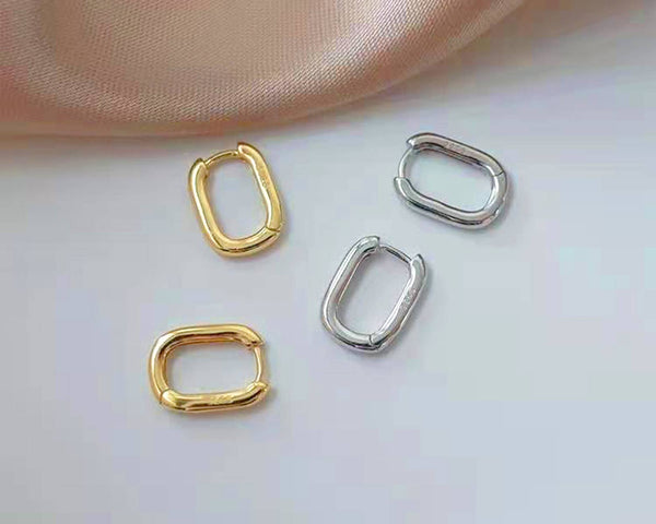 E079 gold hoop earrings, rectangular earrings, huggie hoops: Silver