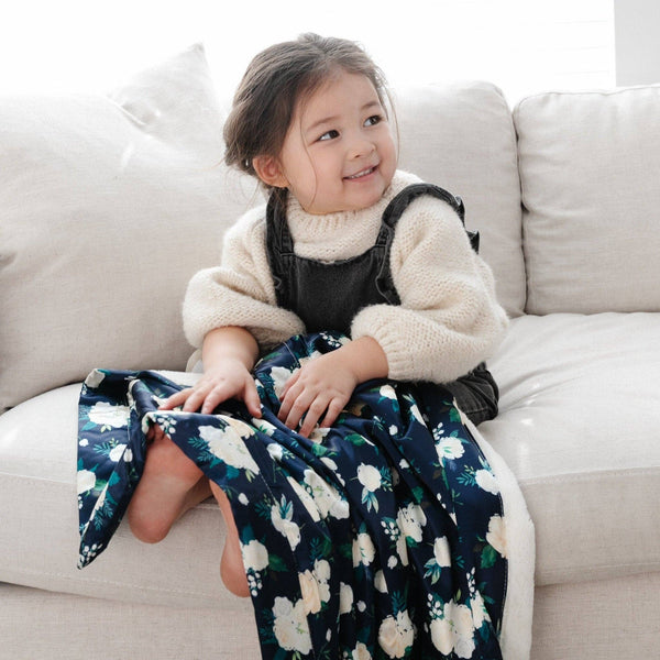 SATIN BACK RECEIVING BLANKETS: Dainty Floral