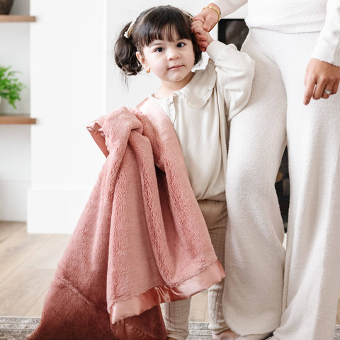SATIN BORDER RECEIVING BLANKETS: Dusty Peach