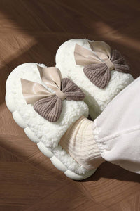 Bowknot Applique Plush Winter Slippers | US6-9.5: As shown / Standard / US6 (CN37)