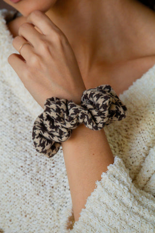 Houndstooth Oversized Scrunchie - Lulu Bella Boutique