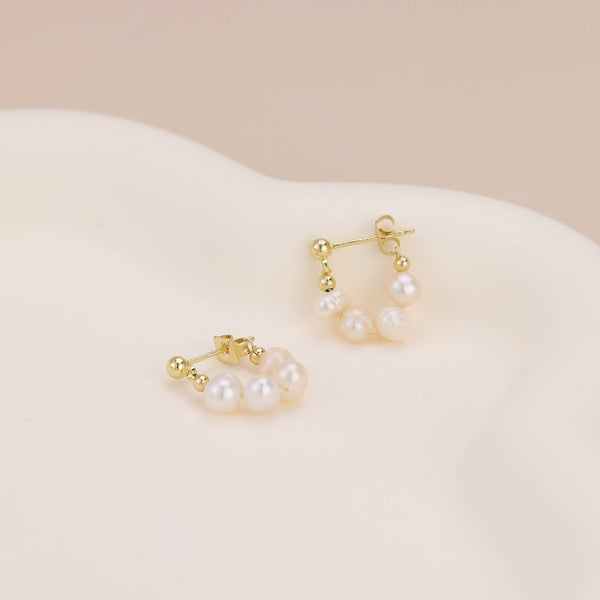 E134 pearl hoop earring, pearl earring, huggie earring - Lulu Bella Boutique