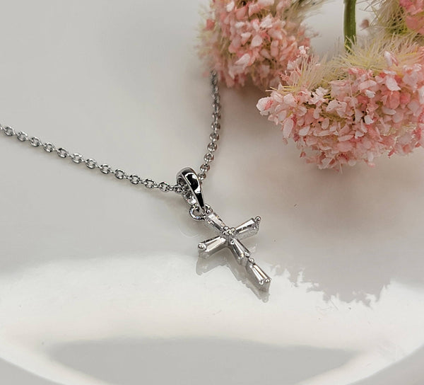 Cz Small Cross Necklace: Gold