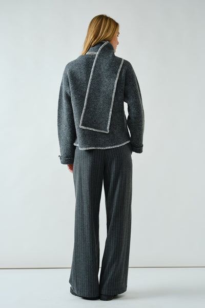 Soft Pullover Contrast Stitches Sweater With Scarf