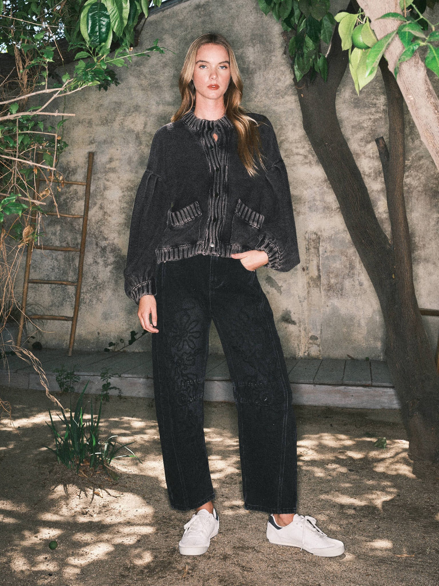 Embroidered Detail Cotton Barrel Pants in Black