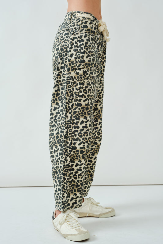 Leopard Barrel Denim Pants With Eyelet Waist