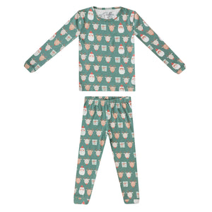 Two Piece Long Sleeve Pajama Set in Prancer