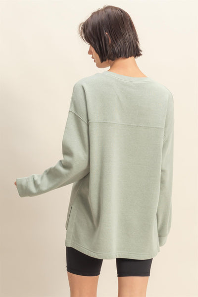 Crew Neck Single Pocket Pullover Sweatshirt