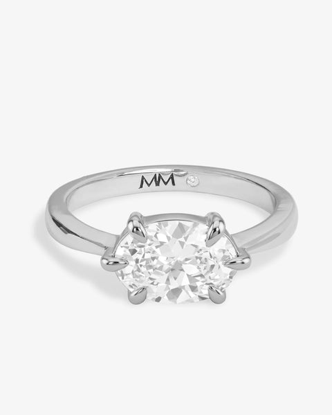 She's on Point Ring Silver|White Diamondettes
