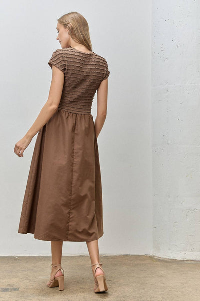 SHIRRED TOP MAXI DRESS: BROWN