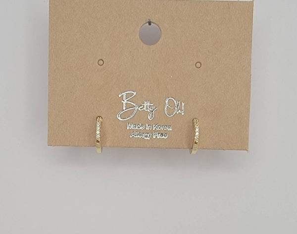 MINI HOOP TURNISH FREE EARRINGS. - Lulu Bella Boutique