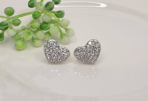 Heart Shape Post Earring: GOLD - Lulu Bella Boutique