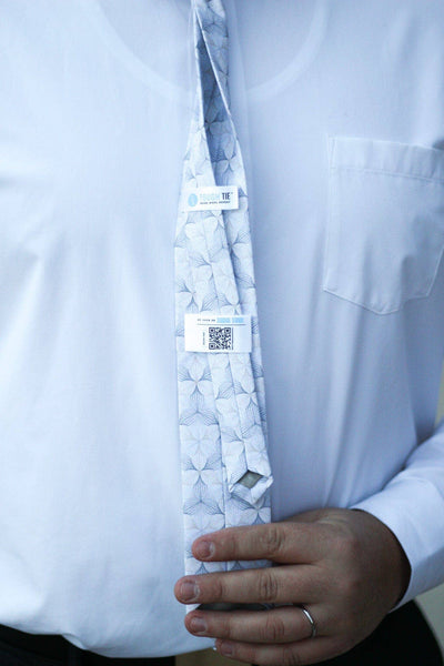 Bermuda: 3.25" Standard Tie